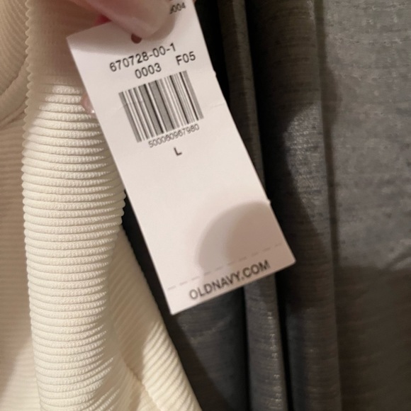 Old navy white one piece ribbed swimsuit - Picture 2 of 2